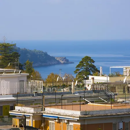 With Swimming Pool In Apartment Sorrento