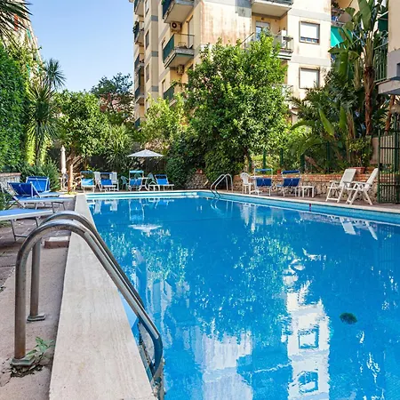 Apartment With Swimming Pool In *